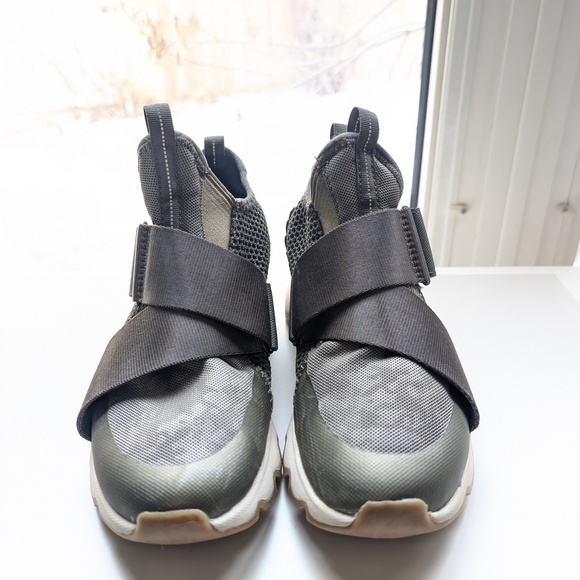 Sorel Kinetic Impact, Lug Sole, Slip On, Green Camo Runners, Women's size 5 - Picture 6 of 9